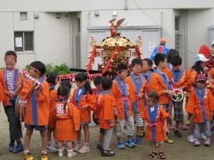 子供神輿の様子2