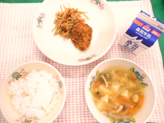 米粉のチキンカツなど