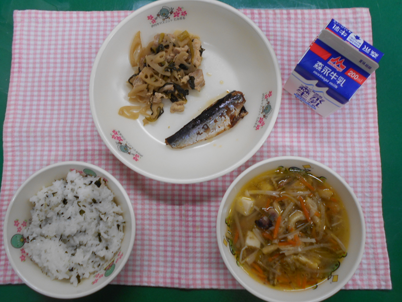 10がつ13にちだい1せんたーのこんだてしゃしん