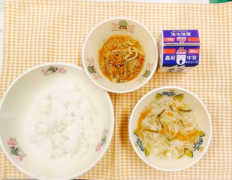 ガパオライスなど