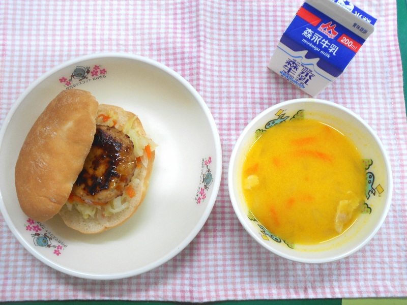 ハンバーグのてりやきソースなど