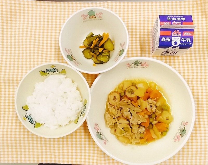 鶏じゃがなど