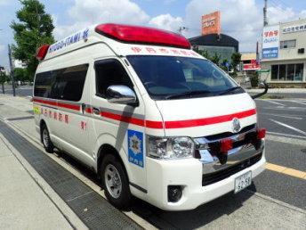東第1救急車の写真