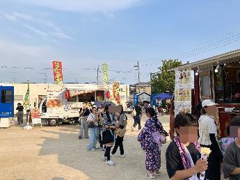 瑞穂小学校地区ふれあいまつり（キッチンカー）