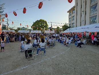 夏祭りの様子3
