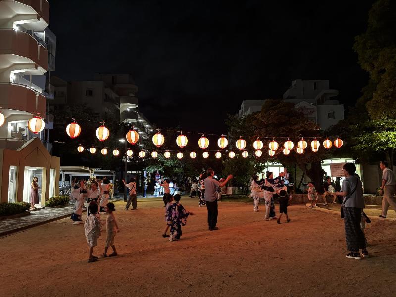 盆踊りの様子