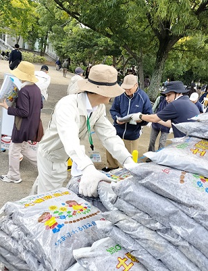 堆肥配布の様子