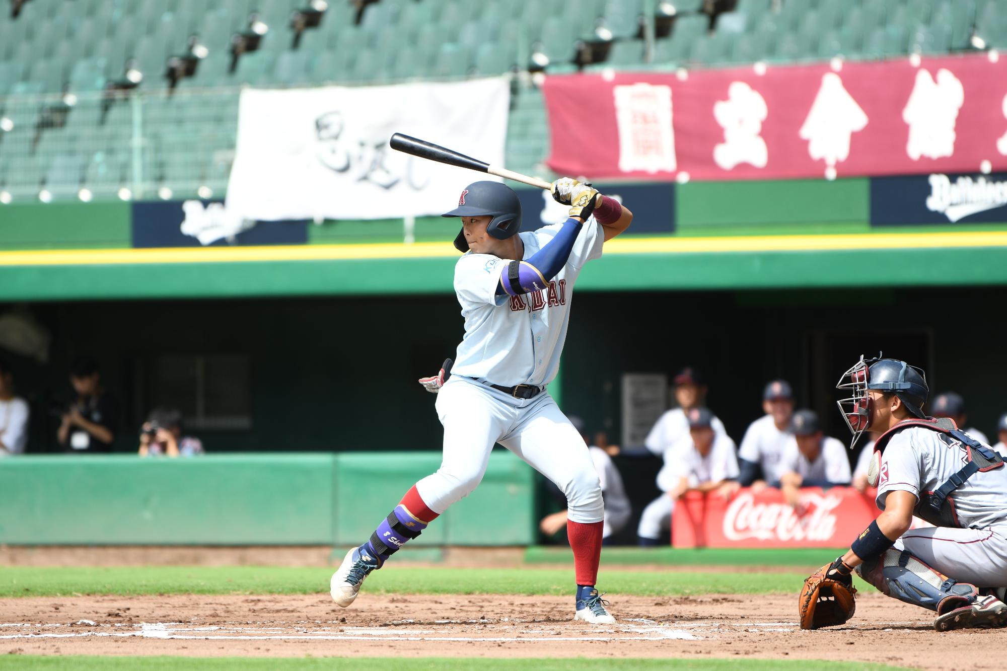 打席でバットを構える阪上選手