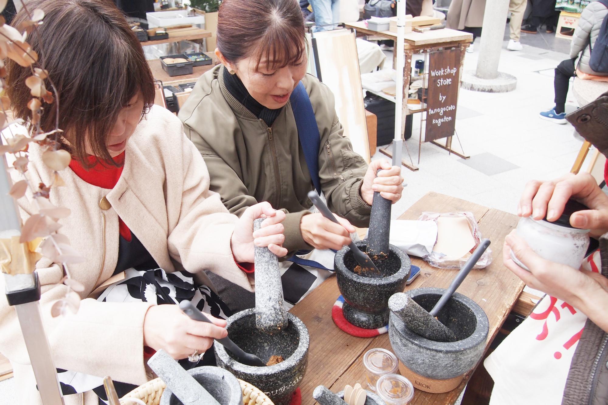 伊丹クリスマスマーケットのワークショップ