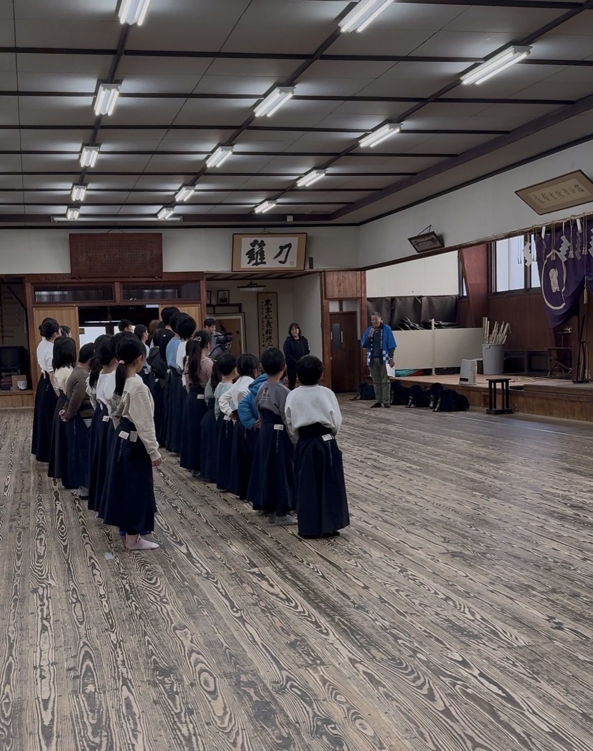 親子でなぎなた教室 最後に全員で礼