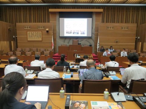 大津市議会視察の様子２