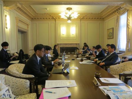 静岡市議会視察の様子１
