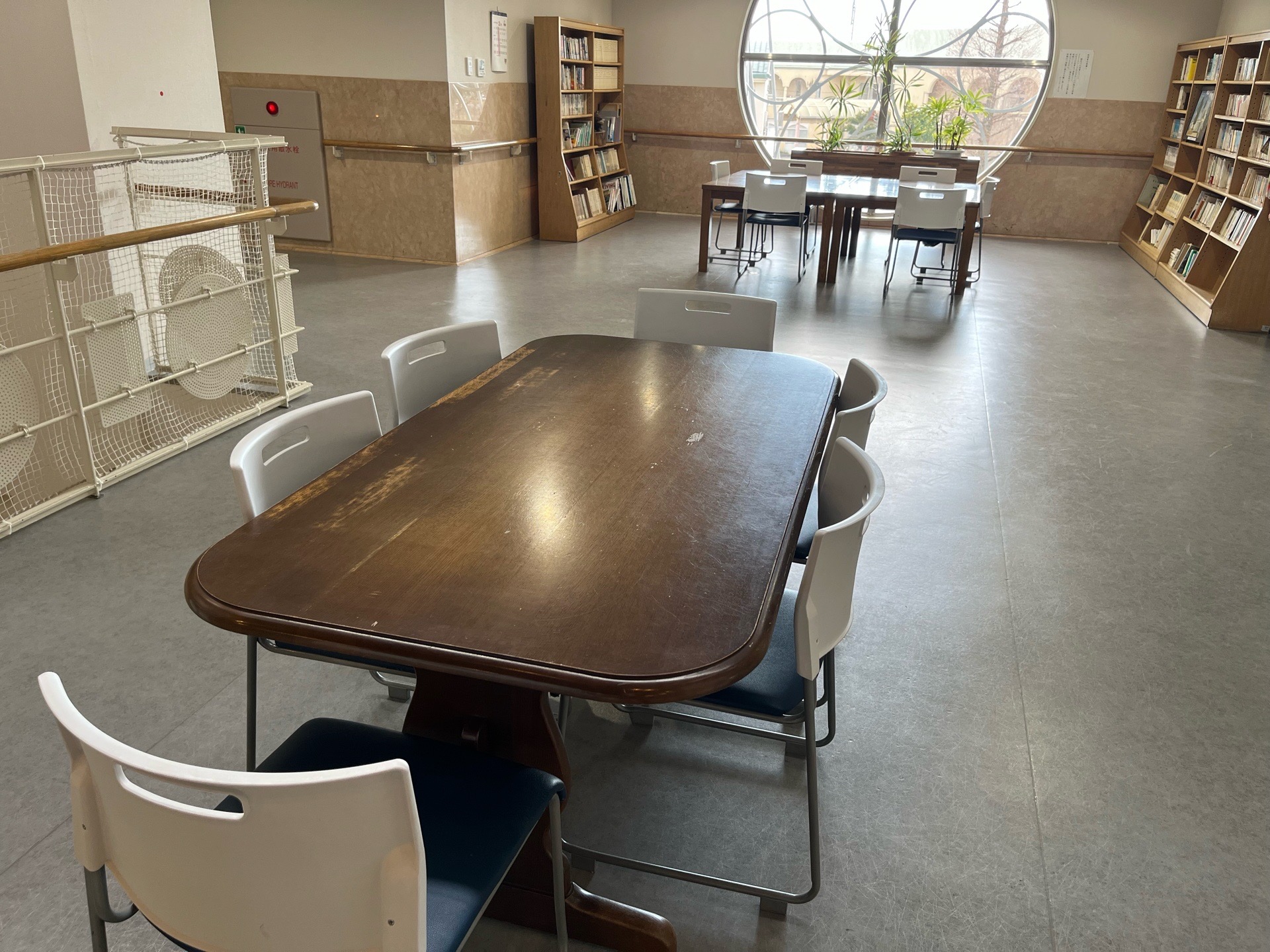 2階情報コーナー