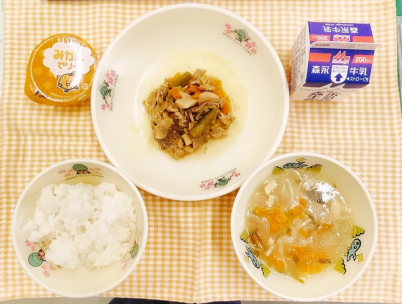 エリンギのピリ辛炒めなど