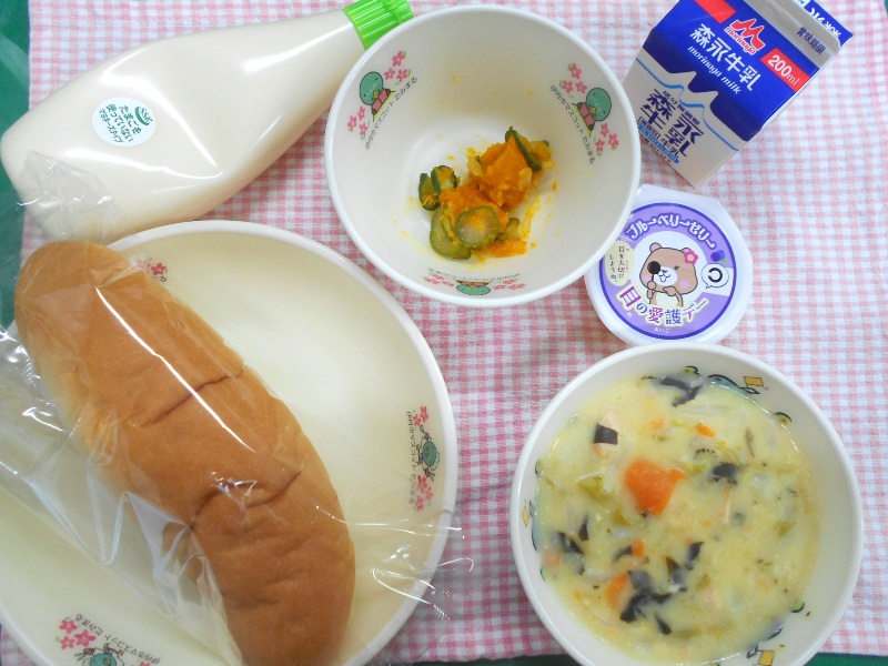 鮭とほうれん草のクリームシチューなど