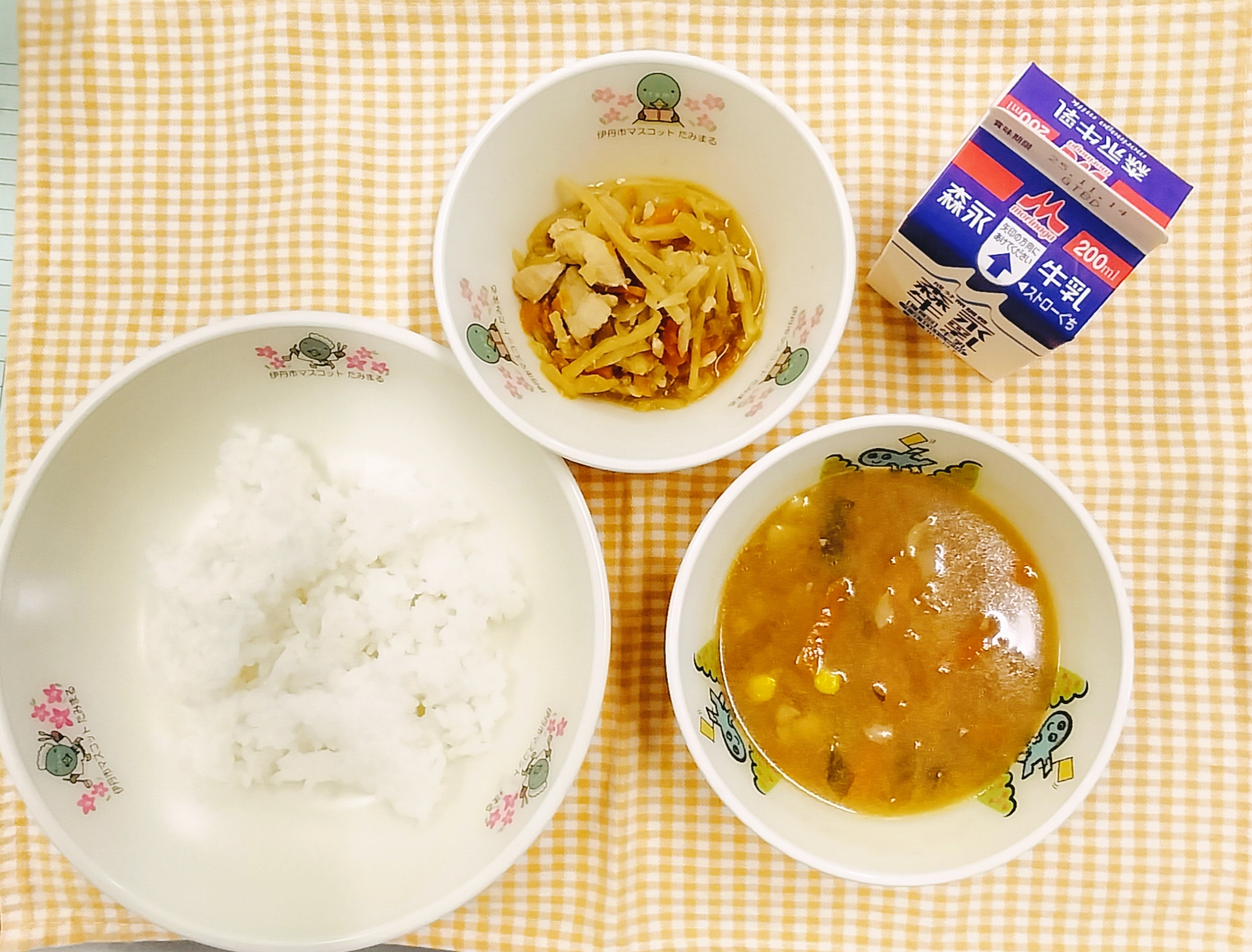 中華とりどんぶりなど