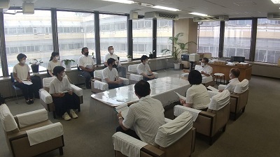 会の雰囲気