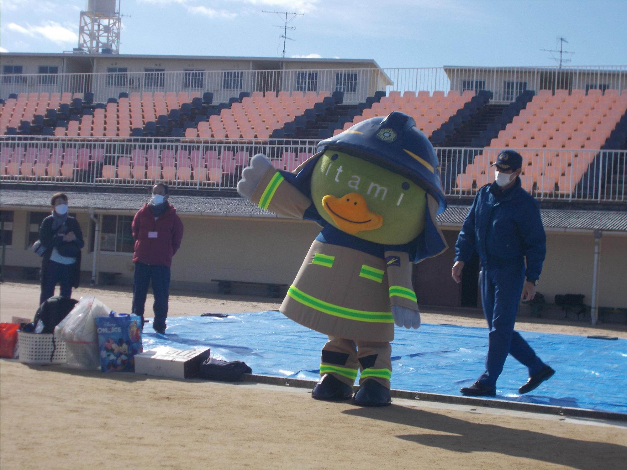 たみまる登場