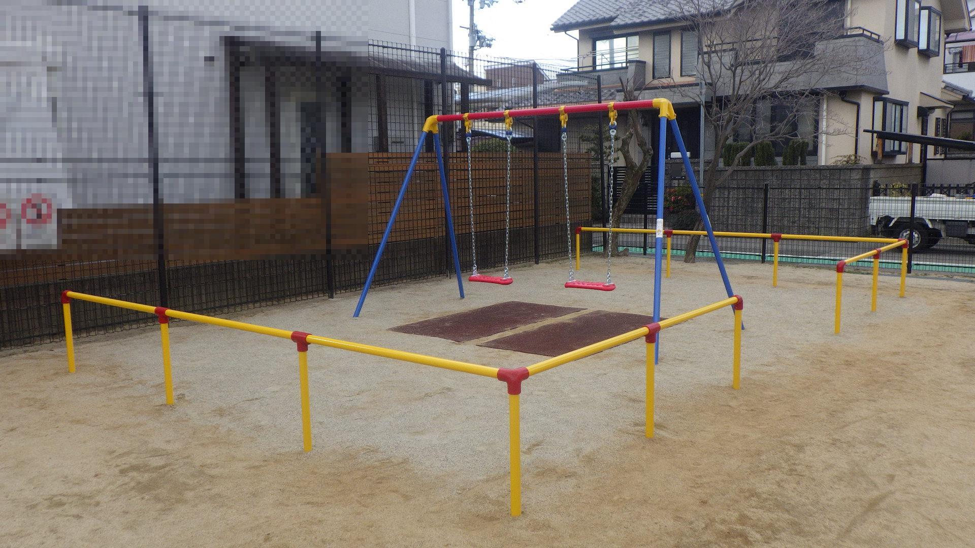 なかよし児童遊園地ブランコ